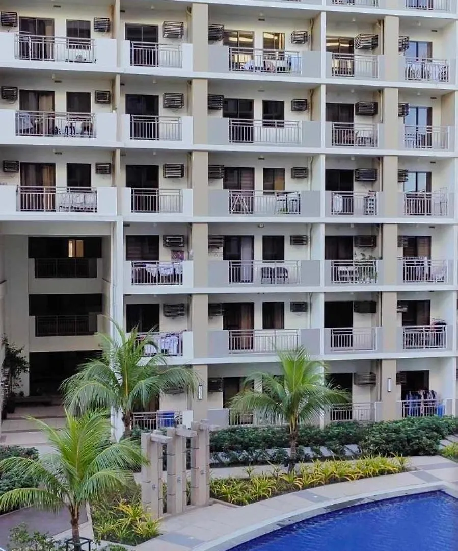 Junior Suite 1 Bedroom Resort Type Condo Near Naia Paranaque City Aparthotel