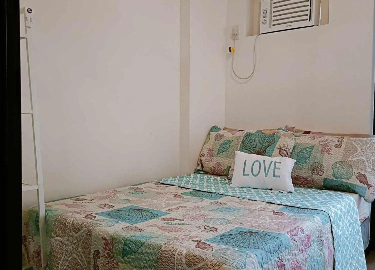 Junior Suite 1 Bedroom Resort Type Condo Near Naia Paranaque City